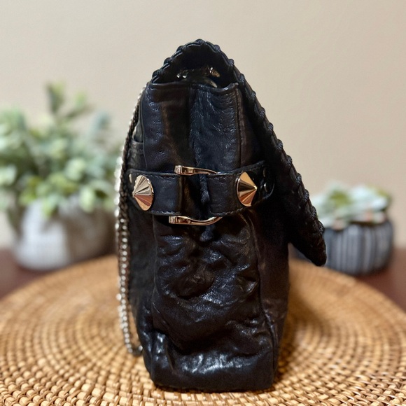 Be & D Vintage Design Shoulder Bag Black Leather with Silver Accents - Picture 6 of 10